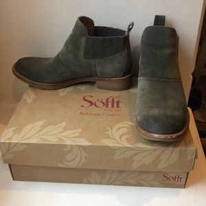 Sofft Bellis Ankle boots, size 7.5.